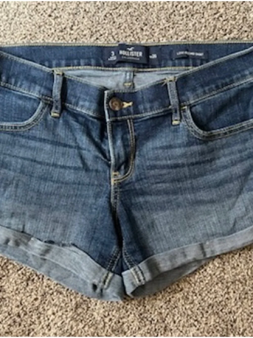 Hollister Low-Rise Denim Shorts – Size 26/3 – Light Blue